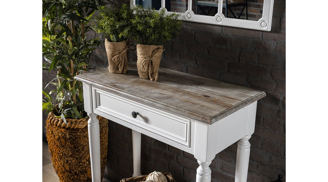 Louise Beyaz-Masif Dresuar