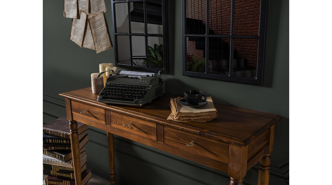 Madelyn Masif Dresuar