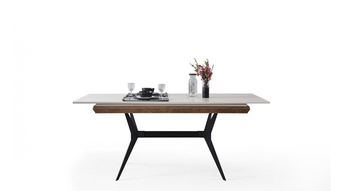 Villa Ceviz Beyaz Yemek Odası